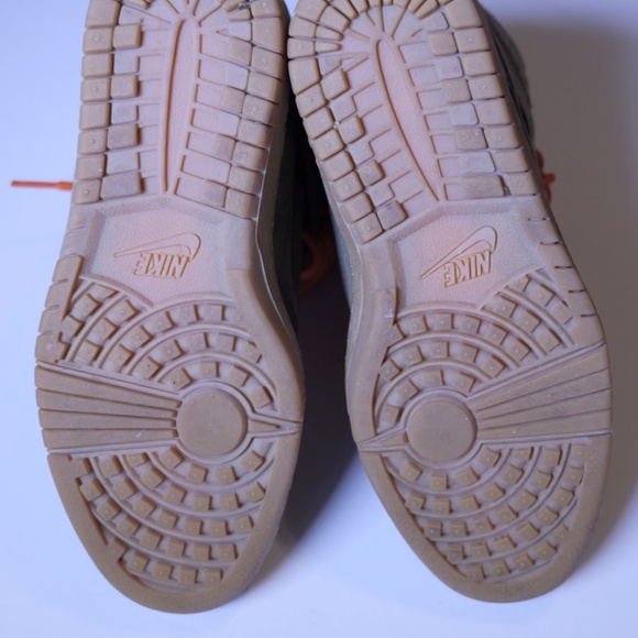 Size 7 - Nike Dunk Sky SneakerBoot 2.0 Dark Loden Raspberry - Picture 14 of 14